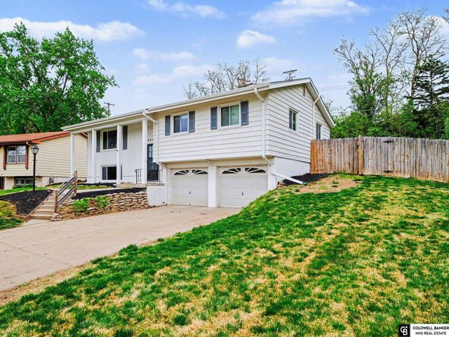 401 Garden Avenue, Bellevue, NE 68005