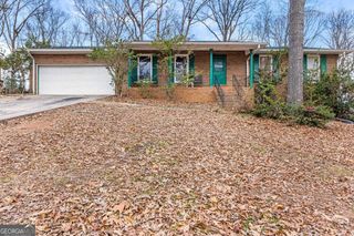 693 Trailwood Drive, Riverdale, GA 30274