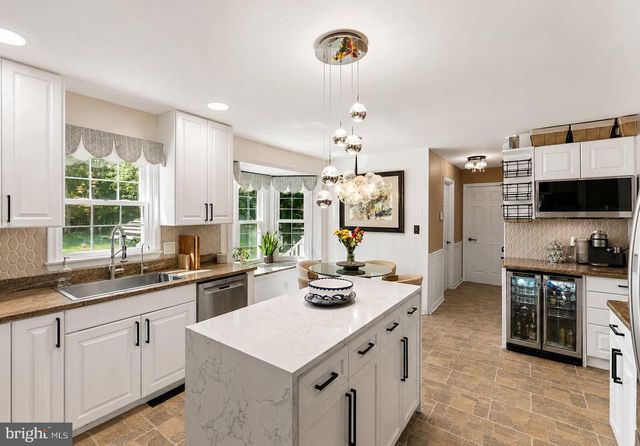 491 W CHESTNUT HILL RD, Newark, DE 19713