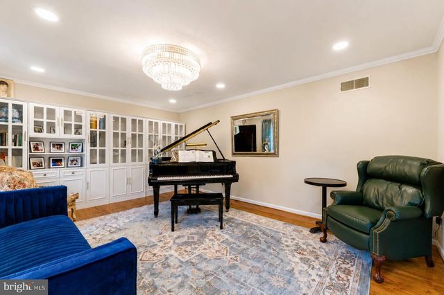 491 W CHESTNUT HILL RD, Newark, DE 19713
