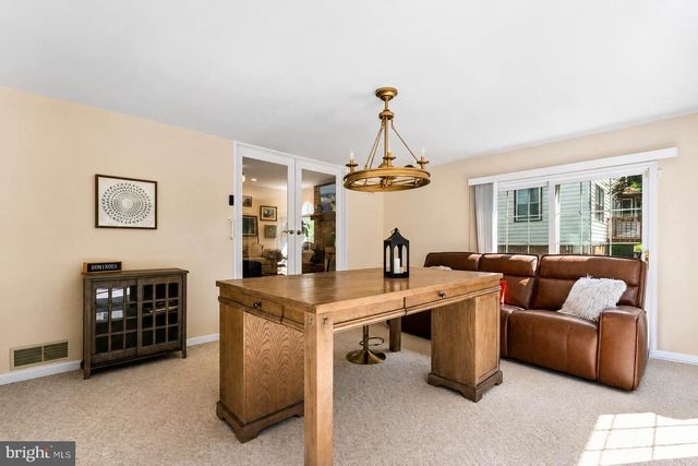 491 W CHESTNUT HILL RD, Newark, DE 19713