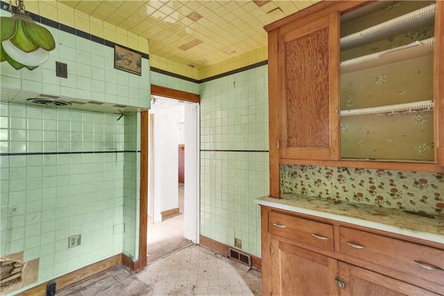 1541 Marie St, Wilkinsburg, PA 15221