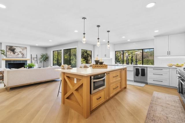 1051 Via Rancho Parkway, Escondido, CA 92029