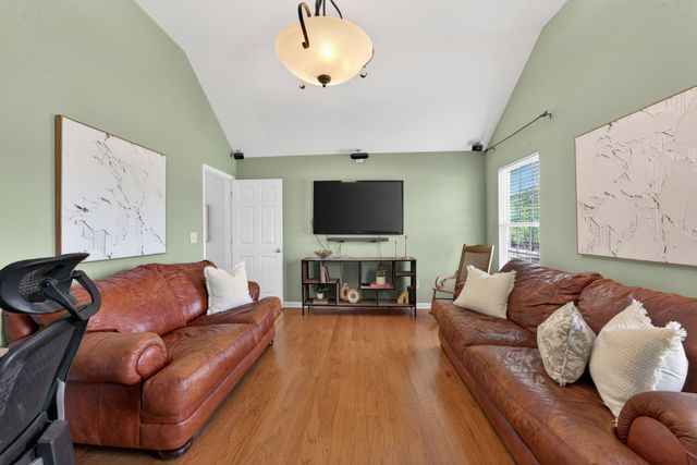 89 Villa Way, Hendersonville, TN 37075