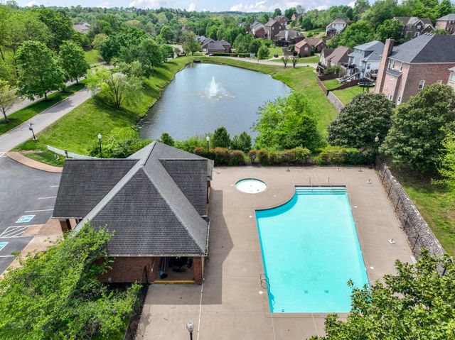 89 Villa Way, Hendersonville, TN 37075