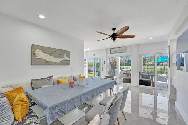 21 Marlwood Lane, Palm Beach Gardens, FL 33418