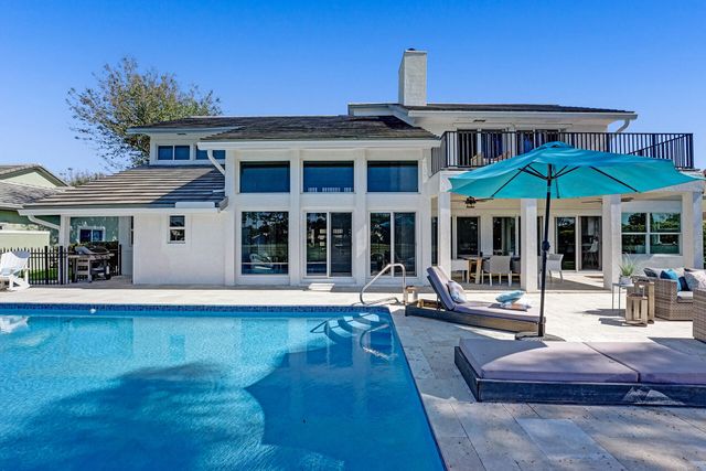 21 Marlwood Lane, Palm Beach Gardens, FL 33418
