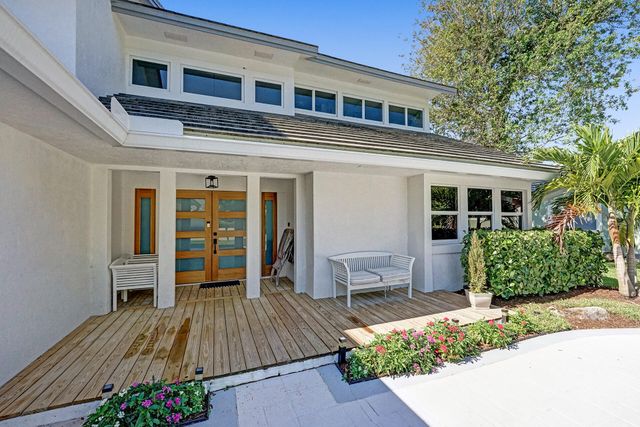 21 Marlwood Lane, Palm Beach Gardens, FL 33418