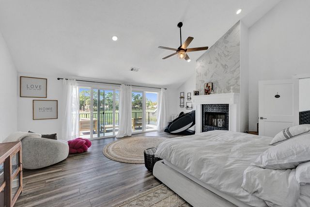 21 Marlwood Lane, Palm Beach Gardens, FL 33418