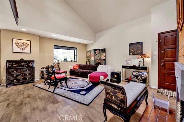 456 E San Jose Avenue B, Burbank, CA 91501