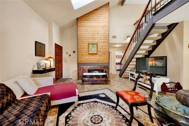 456 E San Jose Avenue B, Burbank, CA 91501