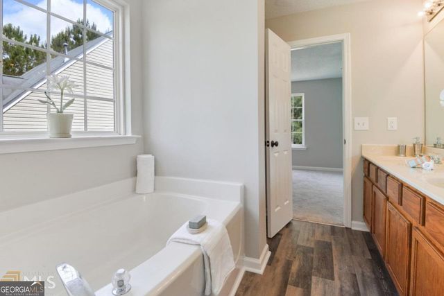 635 Sable View Lane, Atlanta, GA 30349