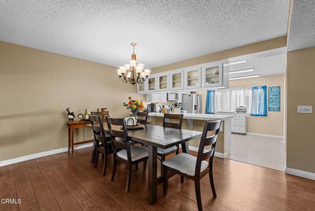 18360 Collins Street L, Tarzana, CA 91356
