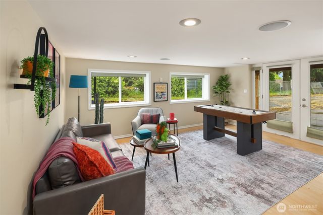 1161 Aberdeen Avenue NE, Renton, WA 98056