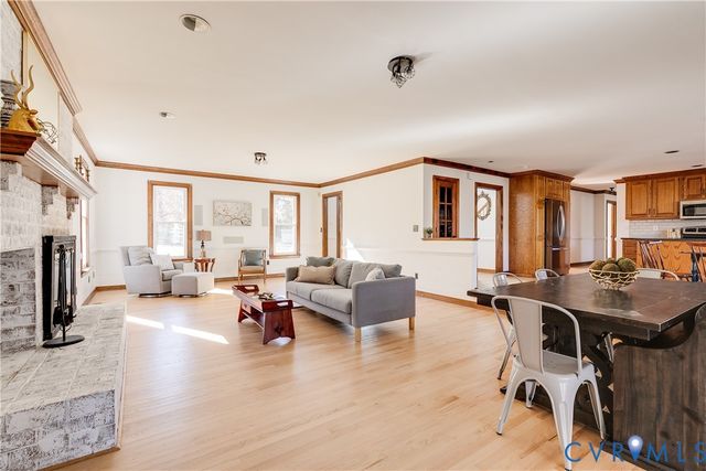 7493 Hidden Lake Cir, Mechanicsville, VA 23111