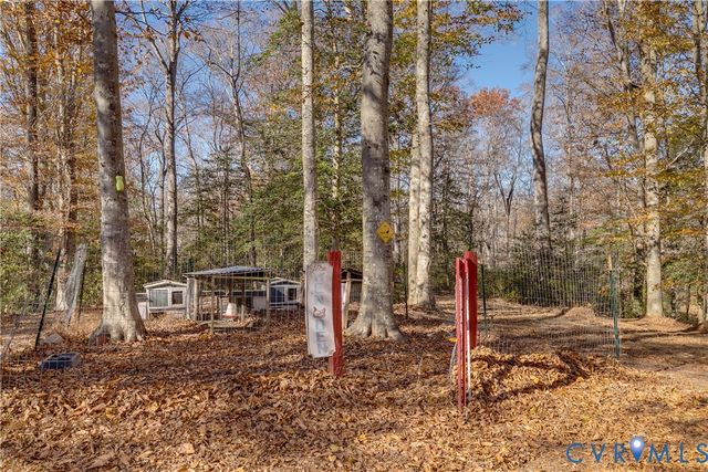 7493 Hidden Lake Cir, Mechanicsville, VA 23111