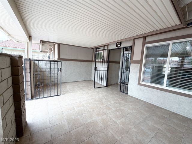 5162 Winston Street, Las Vegas, NV 89103