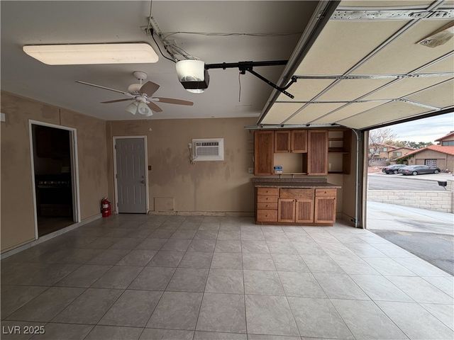 5162 Winston Street, Las Vegas, NV 89103