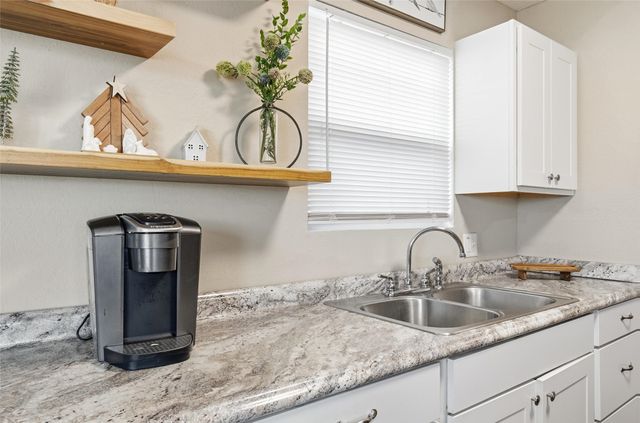 1200 N 5th Street, Waco, TX 76707