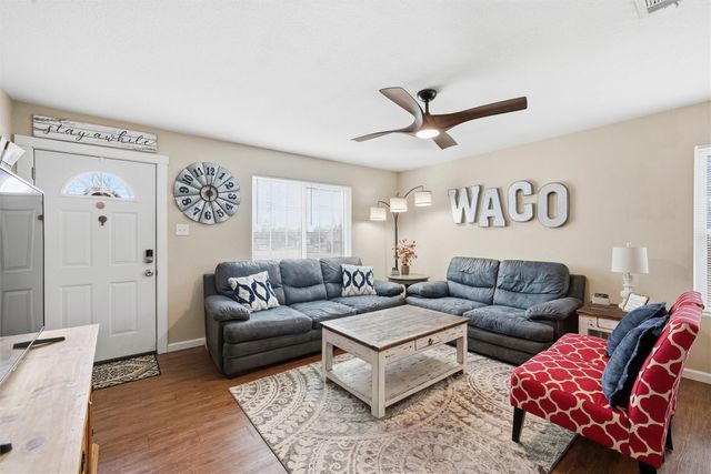 1200 N 5th Street, Waco, TX 76707