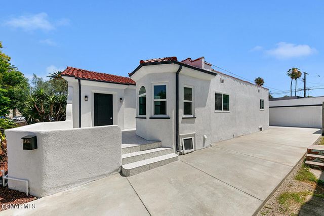 2958 West Boulevard, Los Angeles, CA 90016