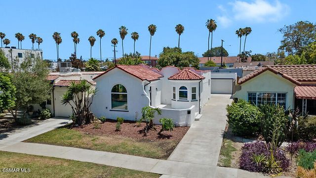 2958 West Boulevard, Los Angeles, CA 90016