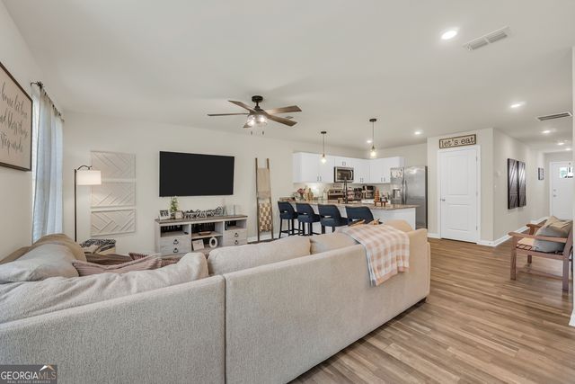 135 Catalpa Road, Milner, GA 30257