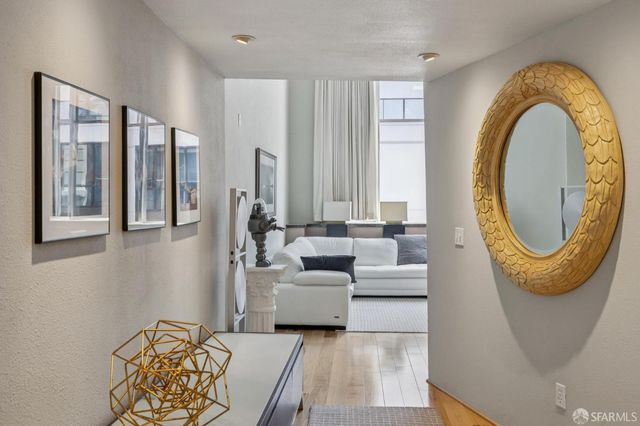 18 Lansing Street 302, San Francisco, CA 94117