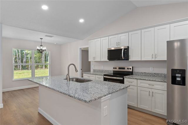 3155 W Randolph Lane, Citrus Springs, FL 34433