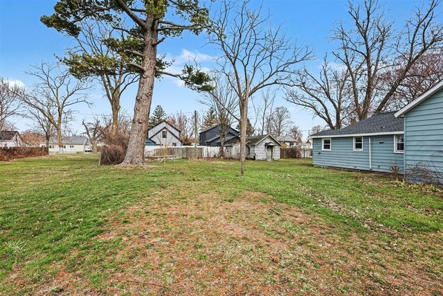 319 Fruit Street, South Haven, MI 49090