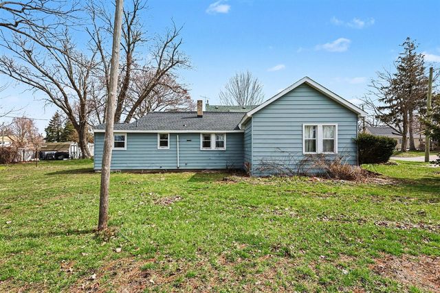 319 Fruit Street, South Haven, MI 49090