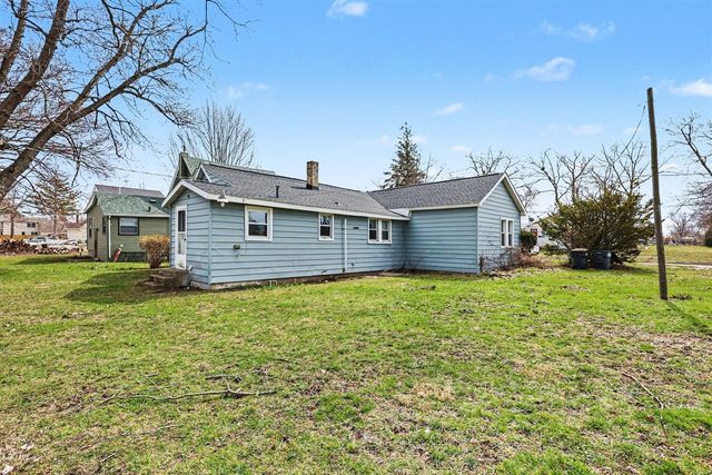 319 Fruit Street, South Haven, MI 49090