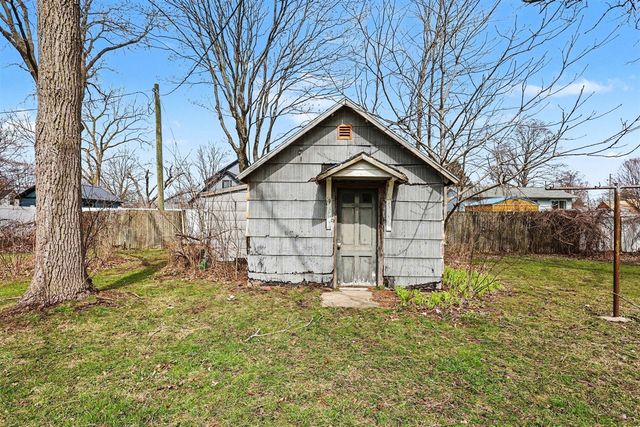 319 Fruit Street, South Haven, MI 49090