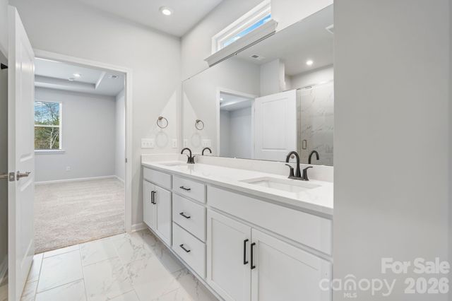 948 Exeter Drive, Sherrills Ford, NC 28673