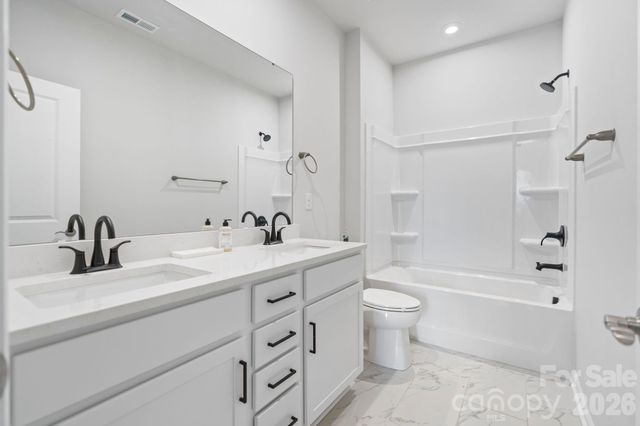 948 Exeter Drive, Sherrills Ford, NC 28673