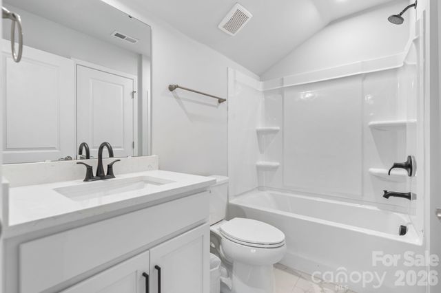 948 Exeter Drive, Sherrills Ford, NC 28673