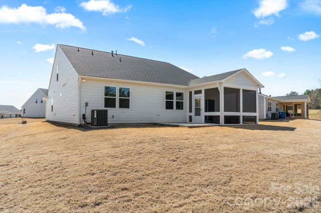 948 Exeter Drive, Sherrills Ford, NC 28673