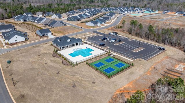 948 Exeter Drive, Sherrills Ford, NC 28673