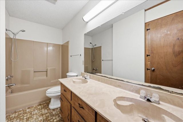 1065 Fm 1078, Orange, TX 77632