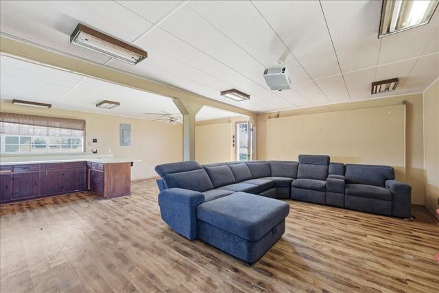 1065 Fm 1078, Orange, TX 77632