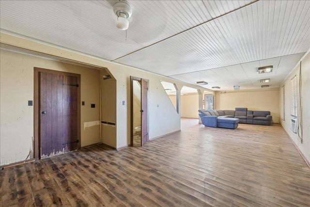 1065 Fm 1078, Orange, TX 77632