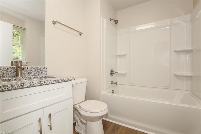 821 Dogwood Circle, High Point, NC 27260