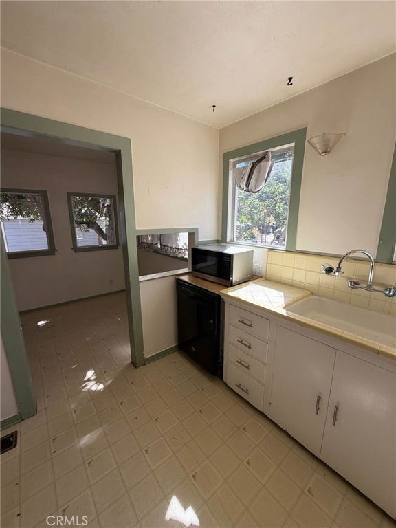 302 E 4th, Ontario, CA 91764 — photo 3