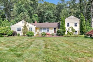 206 Beacon Hill Road, Trumbull, CT 06611