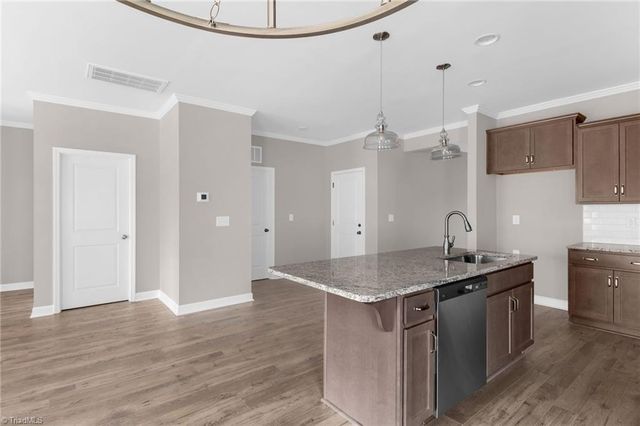 504 Beeson Court, Clemmons, NC 27012