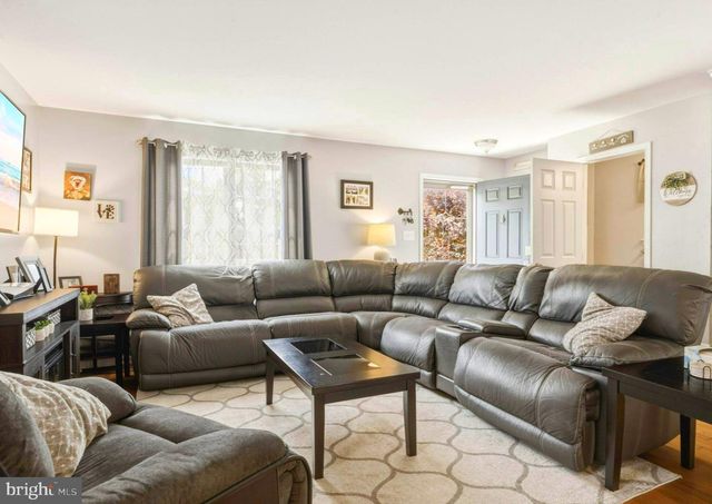 131 W MONROE AVE W, Magnolia, NJ 08049