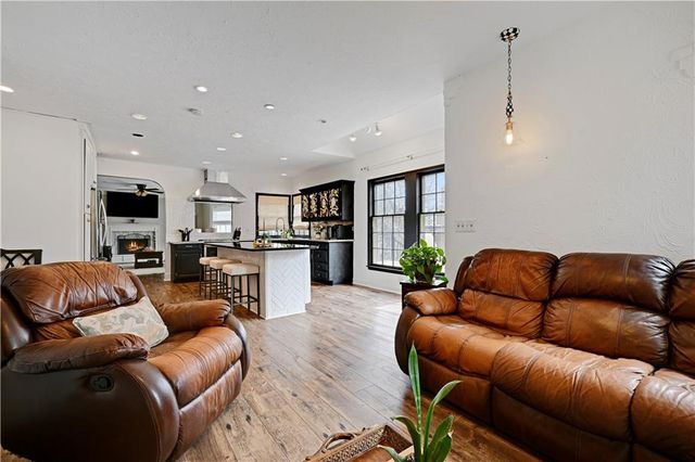 12909 Reeder Street, Overland Park, KS 66213