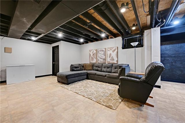 12909 Reeder Street, Overland Park, KS 66213