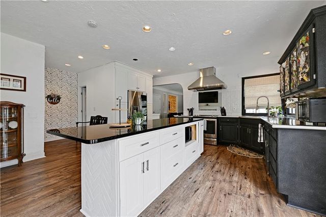 12909 Reeder Street, Overland Park, KS 66213