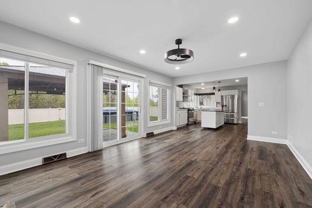 740 Countryside Drive, Bolingbrook, IL 60490